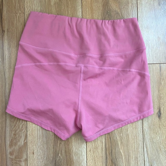 activewear shorts - Picture 3 of 3